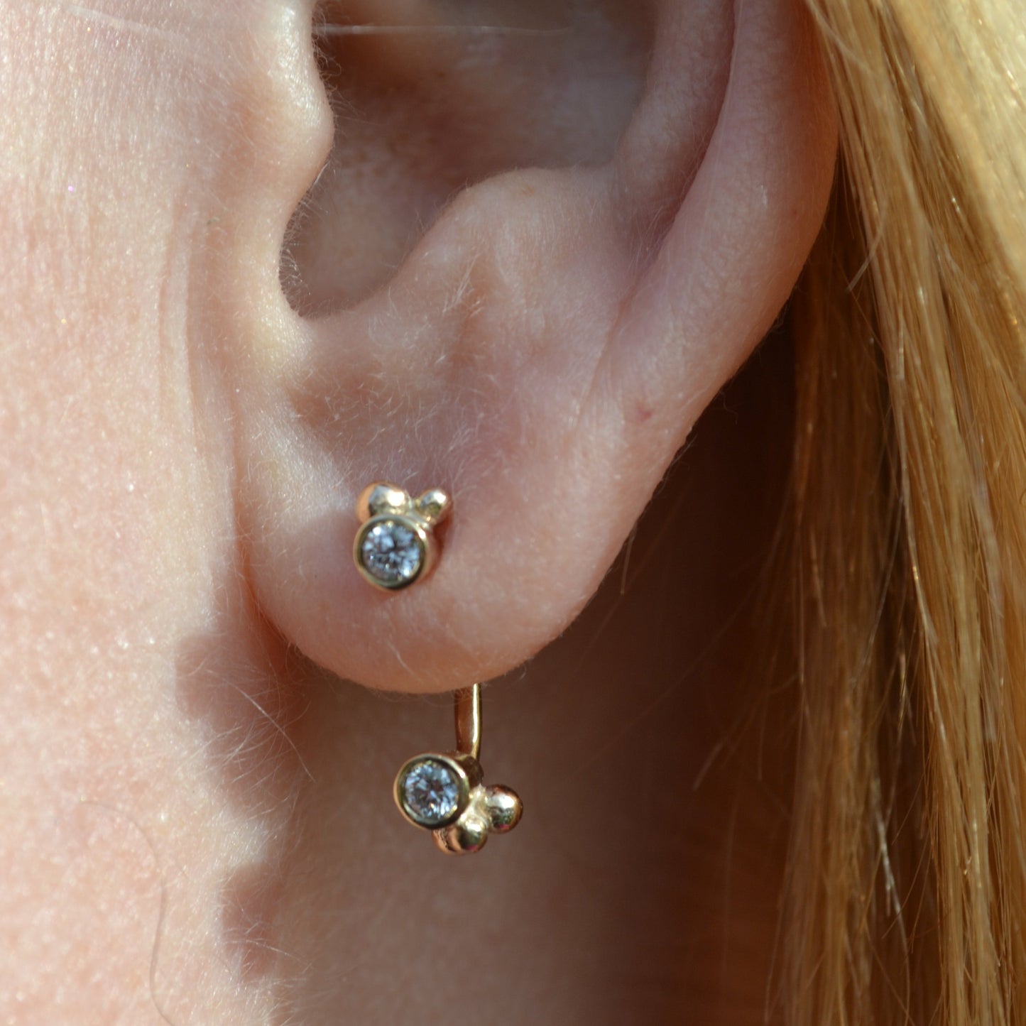 Diamond stud with detachable diamond drop